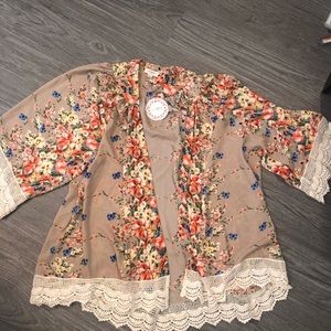 Umgee Floral Kimono NWT